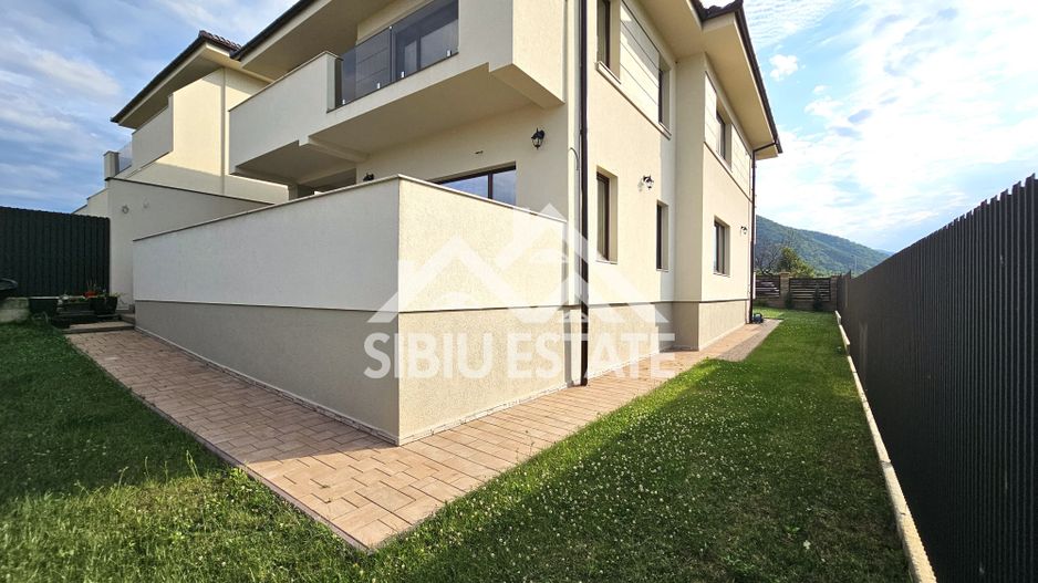 Casa Sibiu Cisnadioara, casa cu garaj, 5 camere, 3 bai - Poză 3