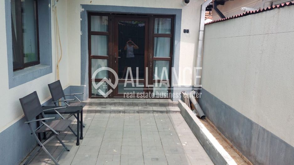 Faleza Nord (cod04)-Casa de vanzare in apropiere de Universitate - Poză 4