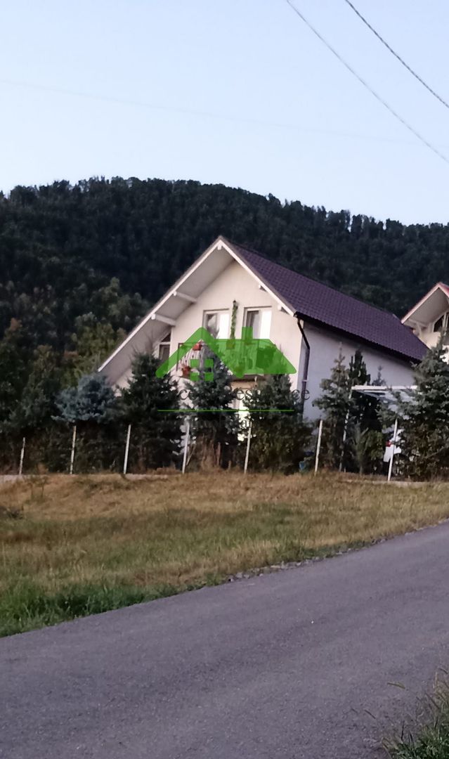 Vilă P+M, 10 ari teren, panoramă superbă – Valea Borcutului - Poză 1