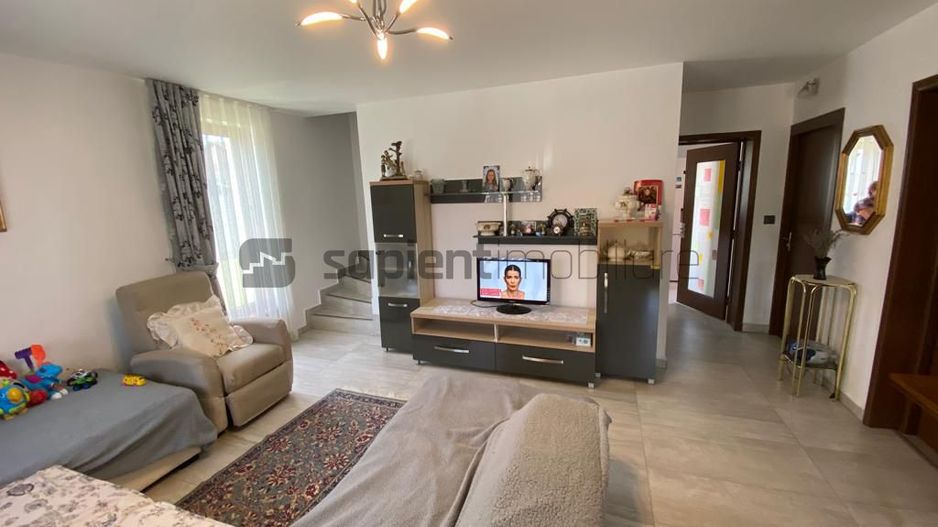 Sapient | Casa in zona centrala, Santandrei - Poză 2
