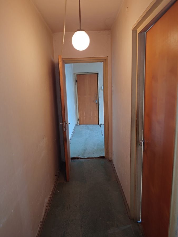 Apartament 4 camere necesita renovar, Chilia Veche, Drumul Taberei - Poză 2