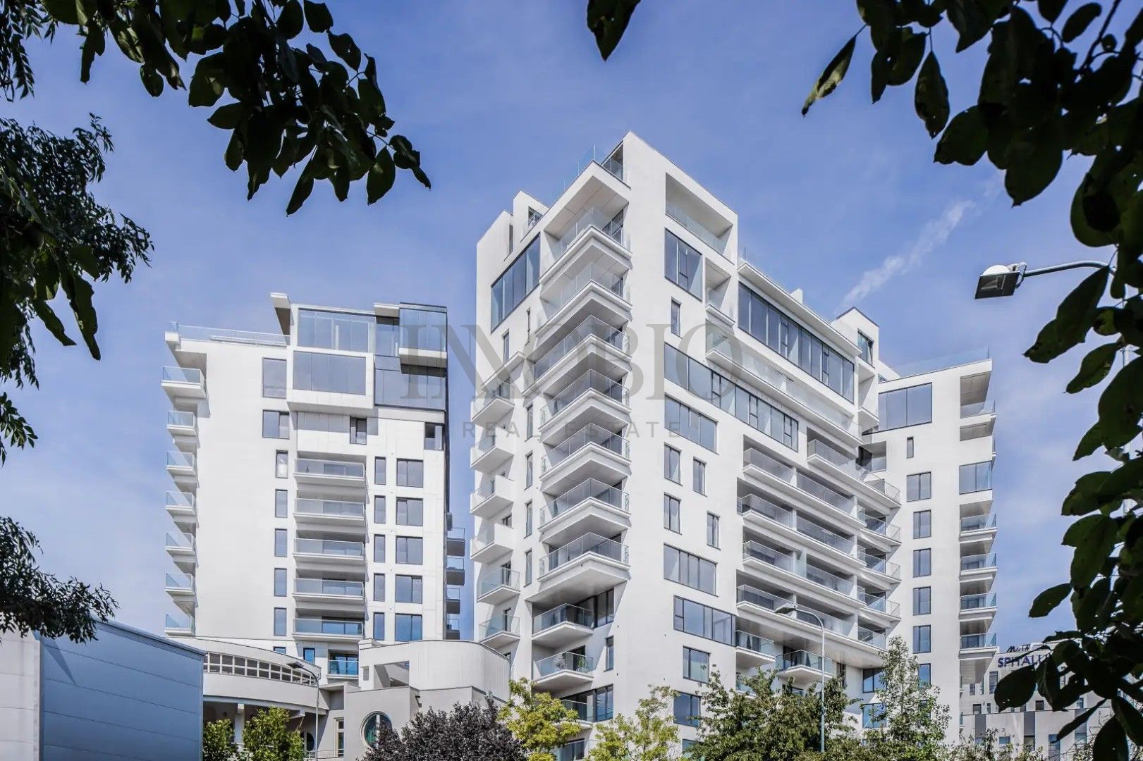 One Herastrau Park - Poză 1