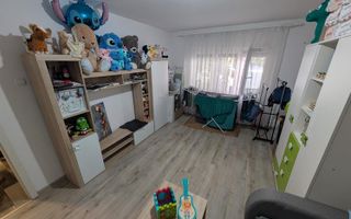 Apartament 3 camere zona Soarelui - Poză 1