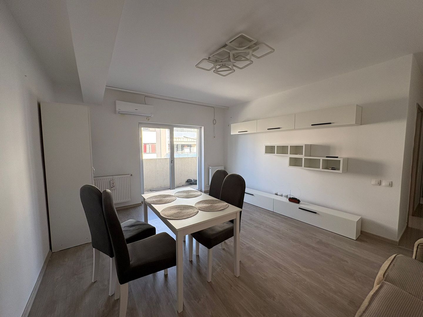 AP. 2 CAMERE METALURGIEI, BLOC NOU, CENTRALA, BUCATARIE INCHISA - Poză 3