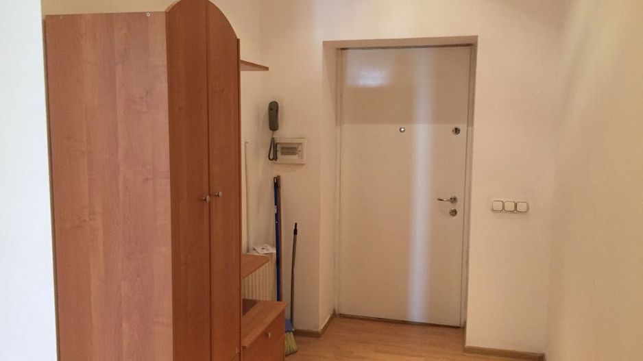 Apartament deosebit cu 3 camere în zona P-ta Victoriei - Poză 12