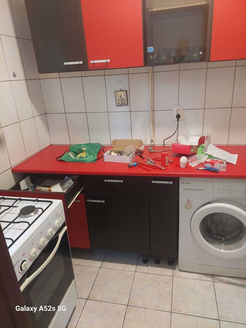 Garsoniera metrou Gorjului, Militari - Poză 5