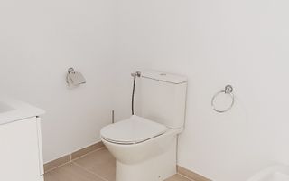 Apartament modern in vila-100mp - Poză 10