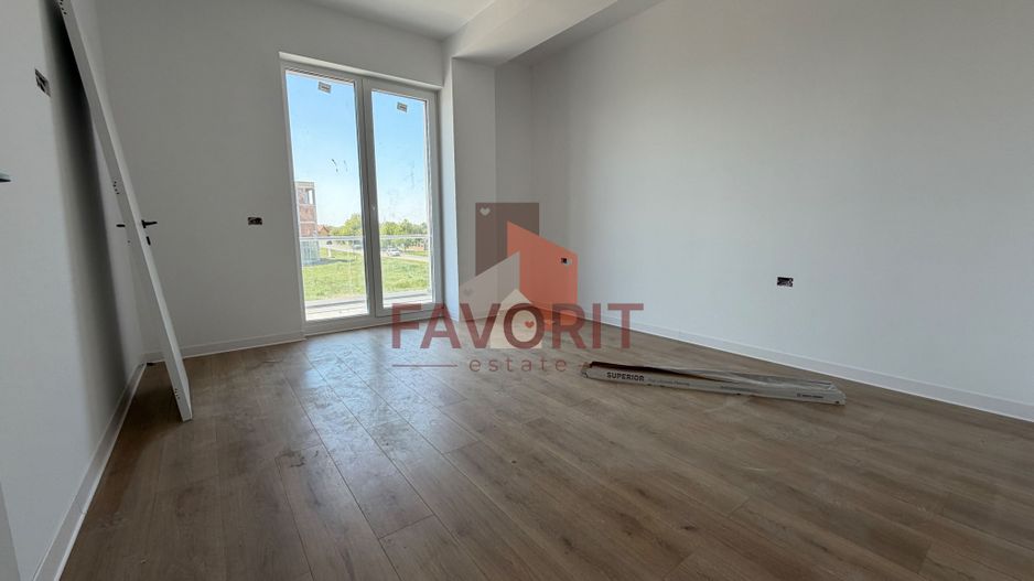 3 camere | 2 bai | Etaj 2 | Toate utilitatile | Asfalt | Transport - Poză 8