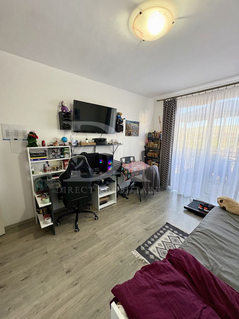 Apartament cu 3 camere -zona Eroilor Floresti - Poză 5