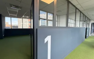 Cladire de birouri cu  spatii vitrate generoase in Zorilor. - Poză 12