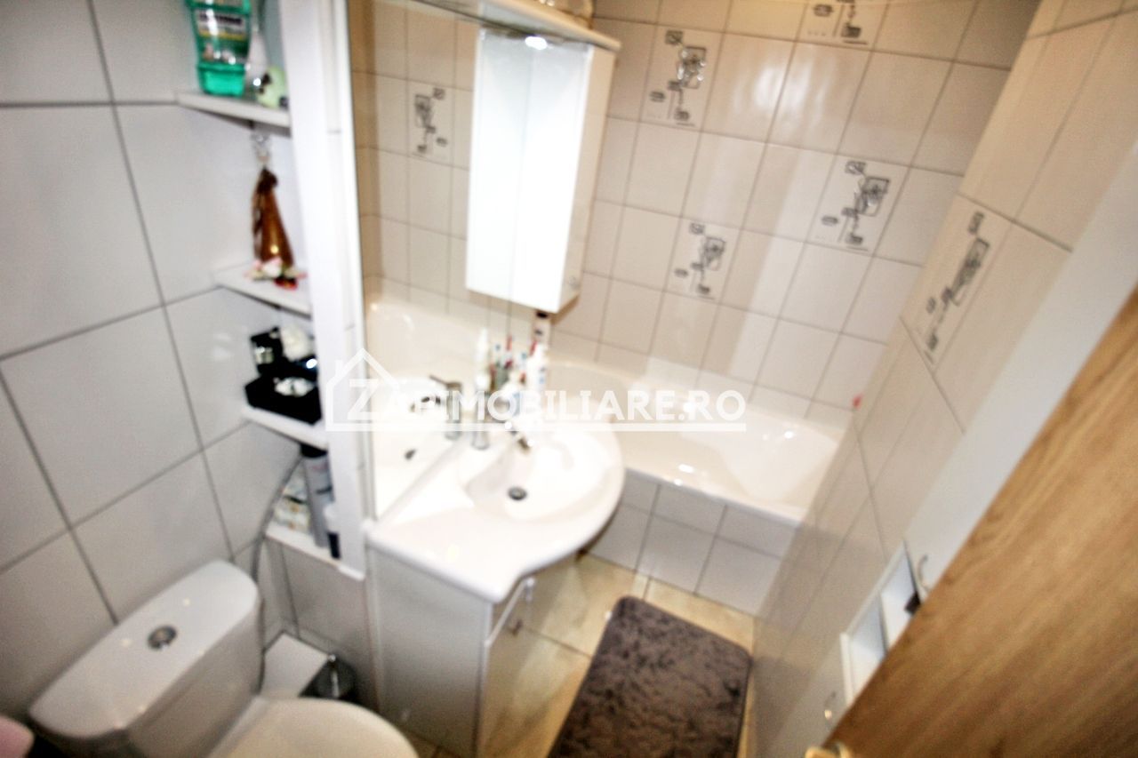 Apartament 3 camere,2 bai,74 mp utili,et 3 - Poză 18