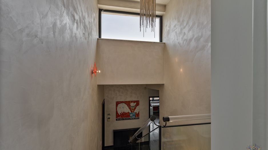 Vilă de arhitectură cu piscină, garaje și teren de 800 mp - Poză 33