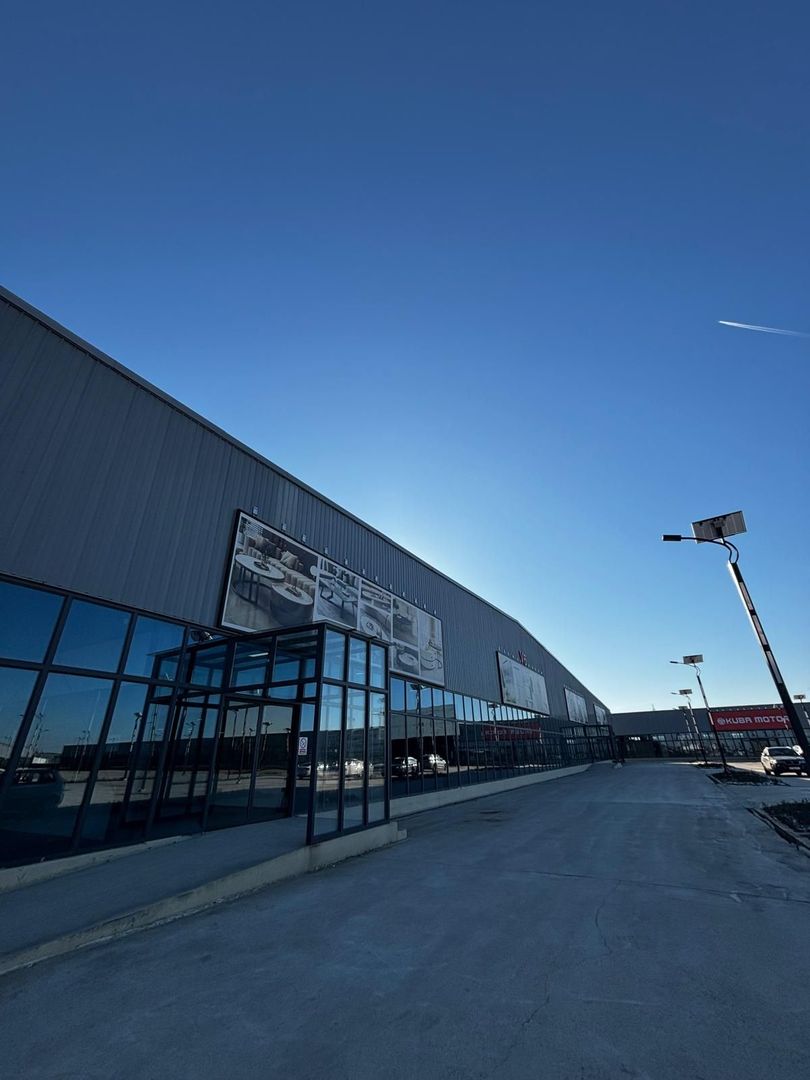 Spatii comerciale, industriale, logistice, birouri, productie, retail - Poză 4