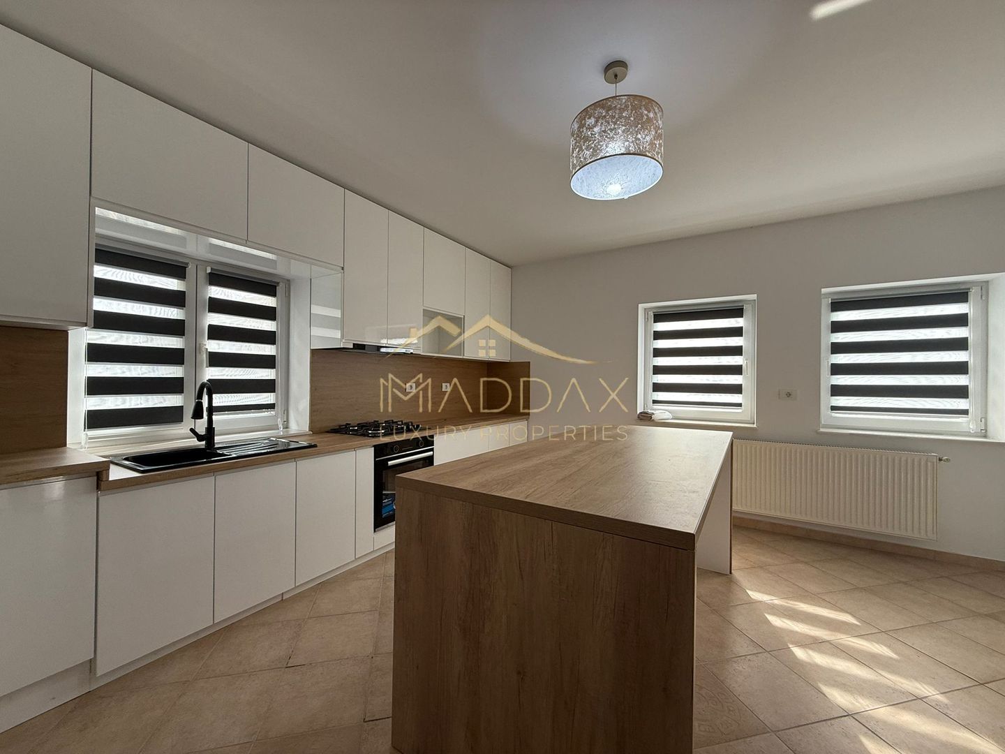 Vila moderna Corbeanca-spatiu, confort si intimitate - Poză 5