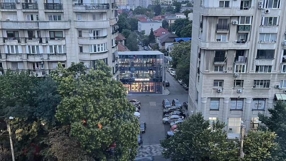 Apartament 2 camere Decebal langa Sanador, 3 balcoane, prima inchiriere - Poză 17