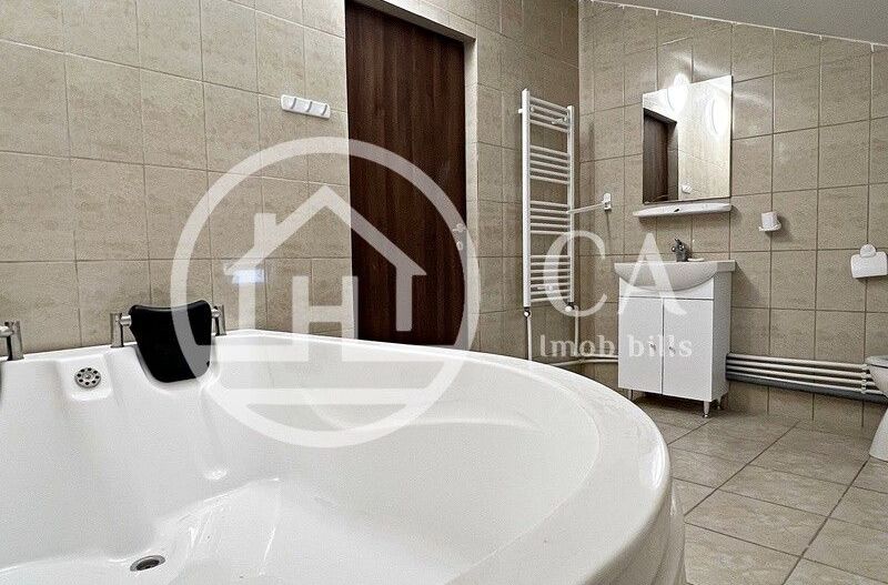 Casă de închiriat cu 5 camere în Cartierul Tineretului, Oradea - Poză 6