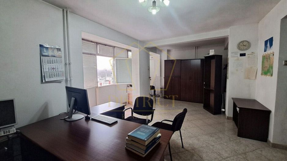 Com 0% Apartament cu o camera, parcare in curte | Piata Victoriei - Poză 1