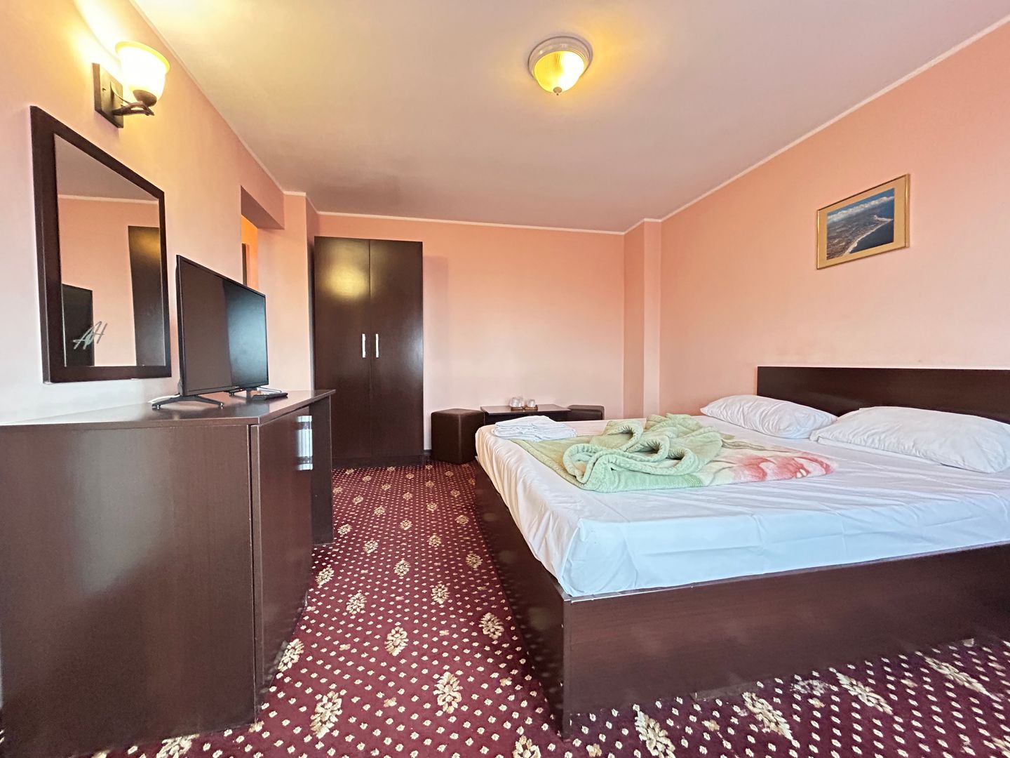 Hotel Austin D+P+3E de inchiriat - ideal birouri/clinica/scoala soferi - Poză 8