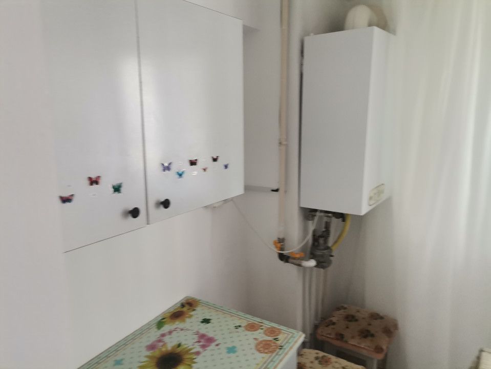 Inchiriere garsoniera decomandata, Frati Golesti, zona Mc Donalds - Poză 8