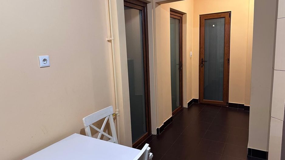 2 Decomandate zona Garii - Poză 1