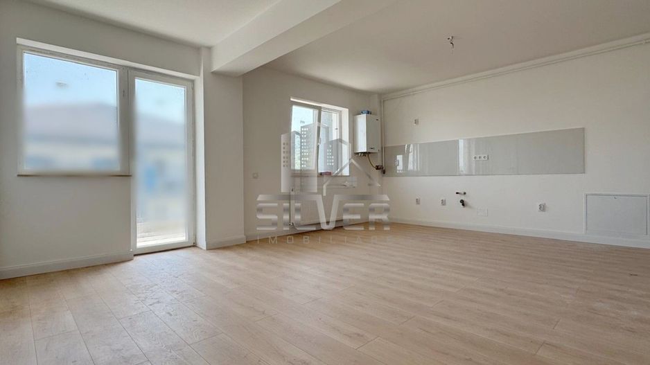 Apartament cu 3 camere recent finisat+2 terase! - Poză 1