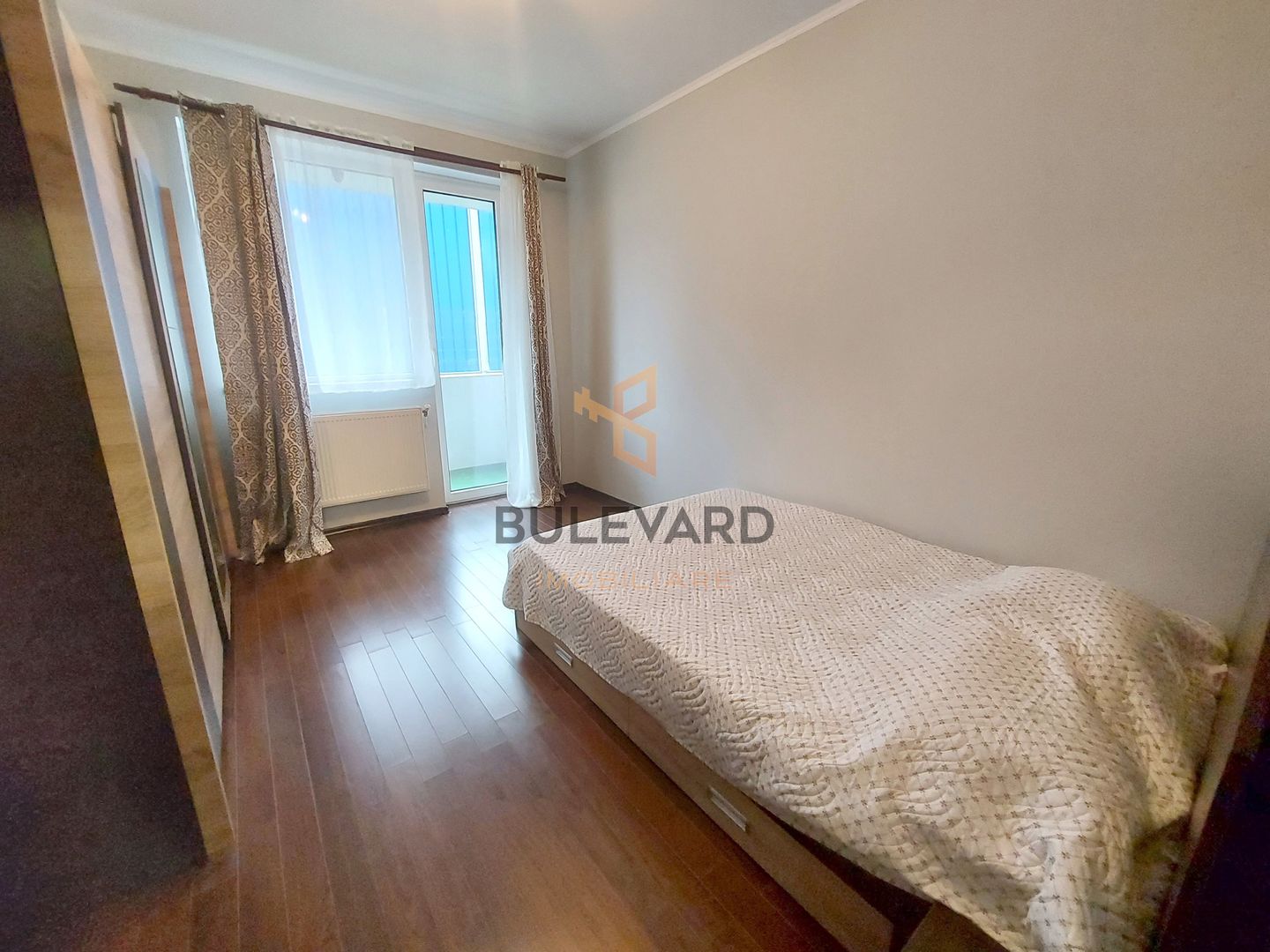 Apartament modern cu 3 camere la 2 minute de Vivo! - Poză 3