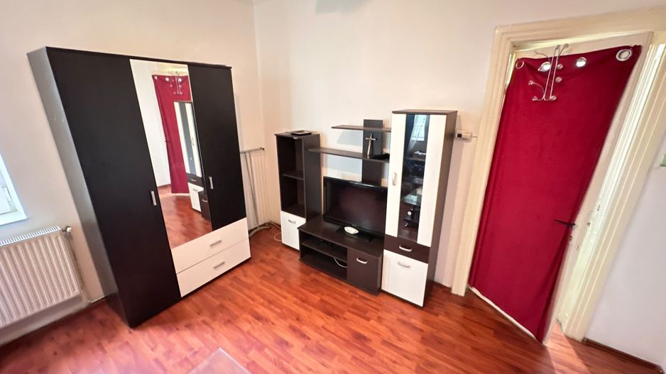 DE VANZARE GARSONIERĂ ÎN VILĂ | ULTRACENTRAL | CURTE | CENTRALĂ PROPRIE - Poză 4