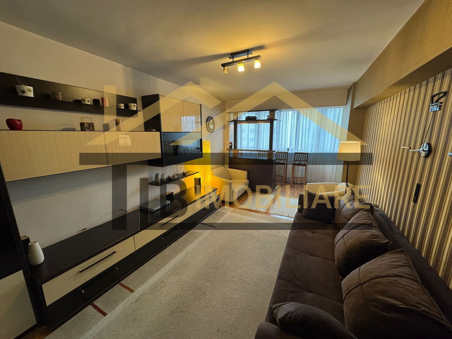 Apartament cu 3 camere, 75 mp, Zona Diamant - Poză 2