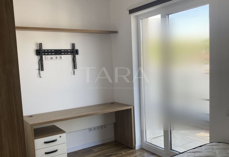 Apartament modern cu 3 camere, terasă de 15 mp, Borhanci. - Poză 6
