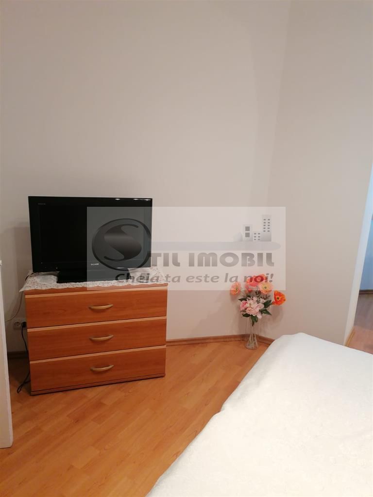 Apartament 2 camere - Zona Nicolina  -  450 Euro - Poză 6
