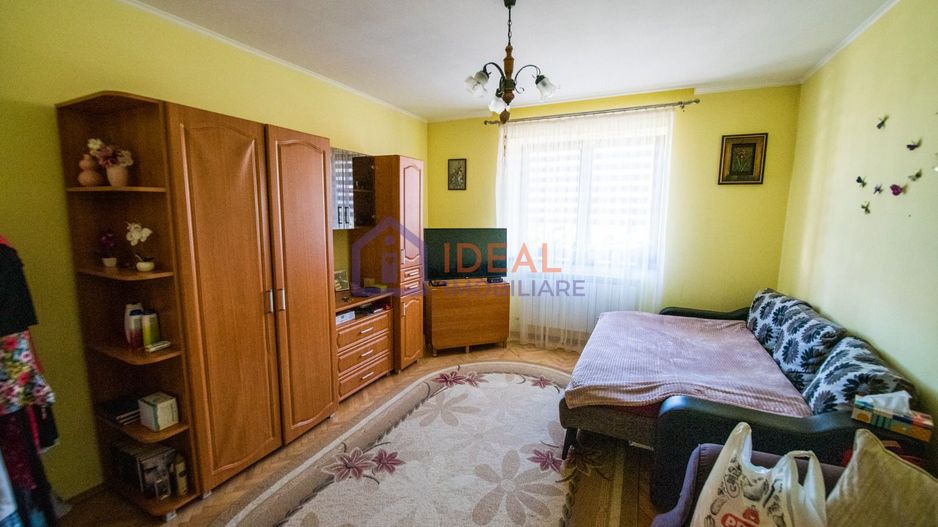 Casa Individuala cu 8 camere si 430 mp de curte, zona Calea Poplacii - Poză 24
