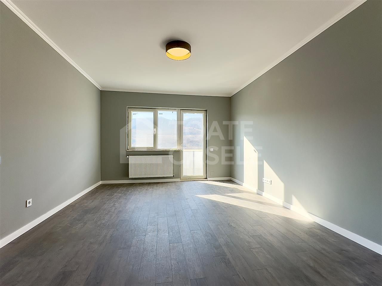 Apartament 2 camere decomandate de vanzare – Floresti, zona Terra - Poză 2