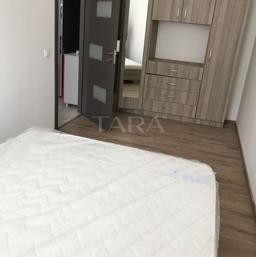 Apartament 2 camere, decomandate,  Floresti, zona Vivo - Poză 1