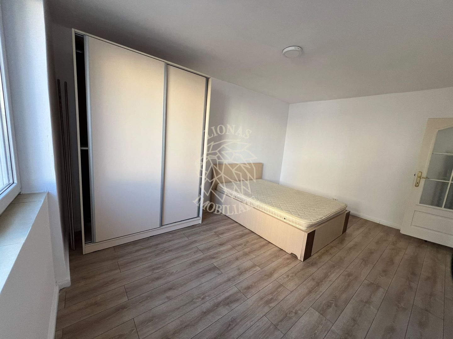 Apartament 2 camare 52 mp-parter inalt-Zona Imparat Traian - Poză 2