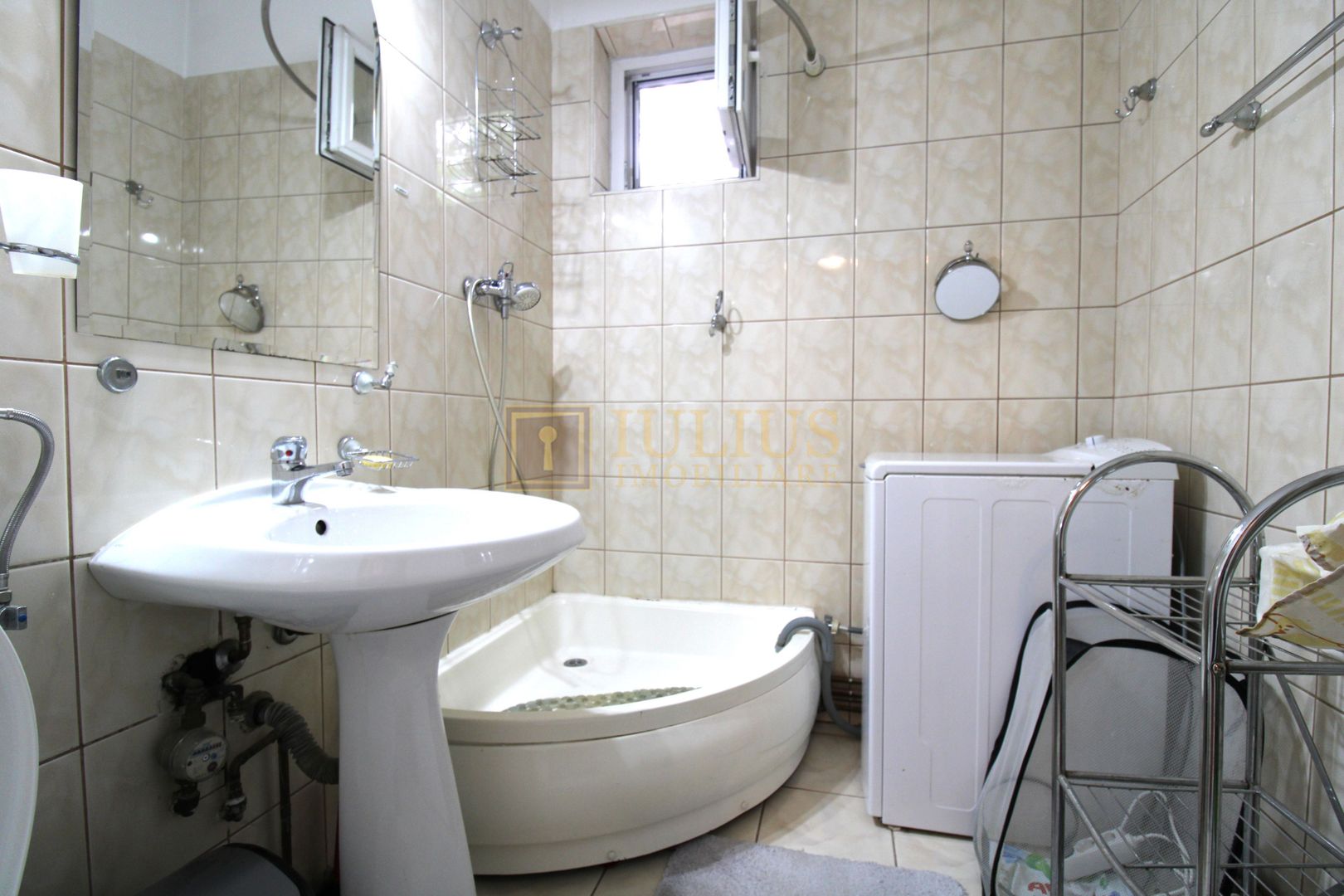 2 camere mobilate si utilate in zona Facultatii de Medicina - Poză 11