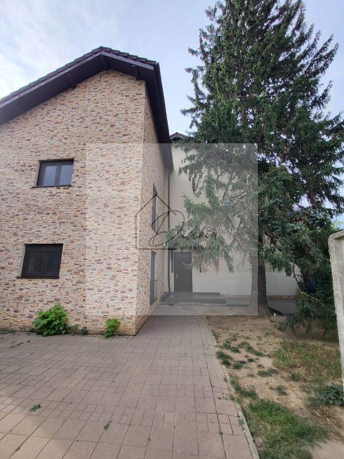 Vila Tunari zona centrala I Parc - Primarie I 6 camere - Poză 1