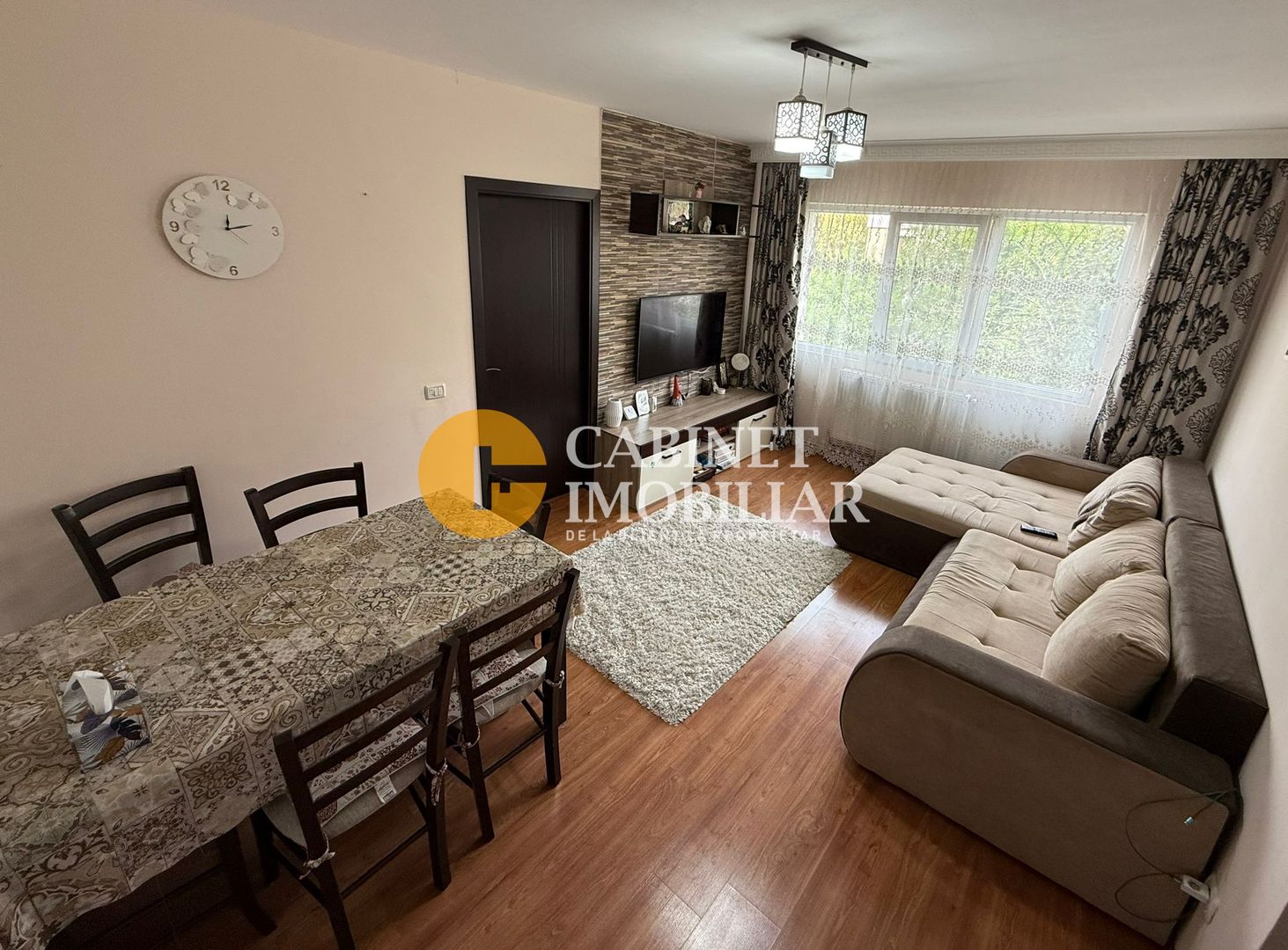 Apartament 3 Camere - Etaj 2 - Fara Risc - Zona Podu Ros B. Primaverii - Poză 1