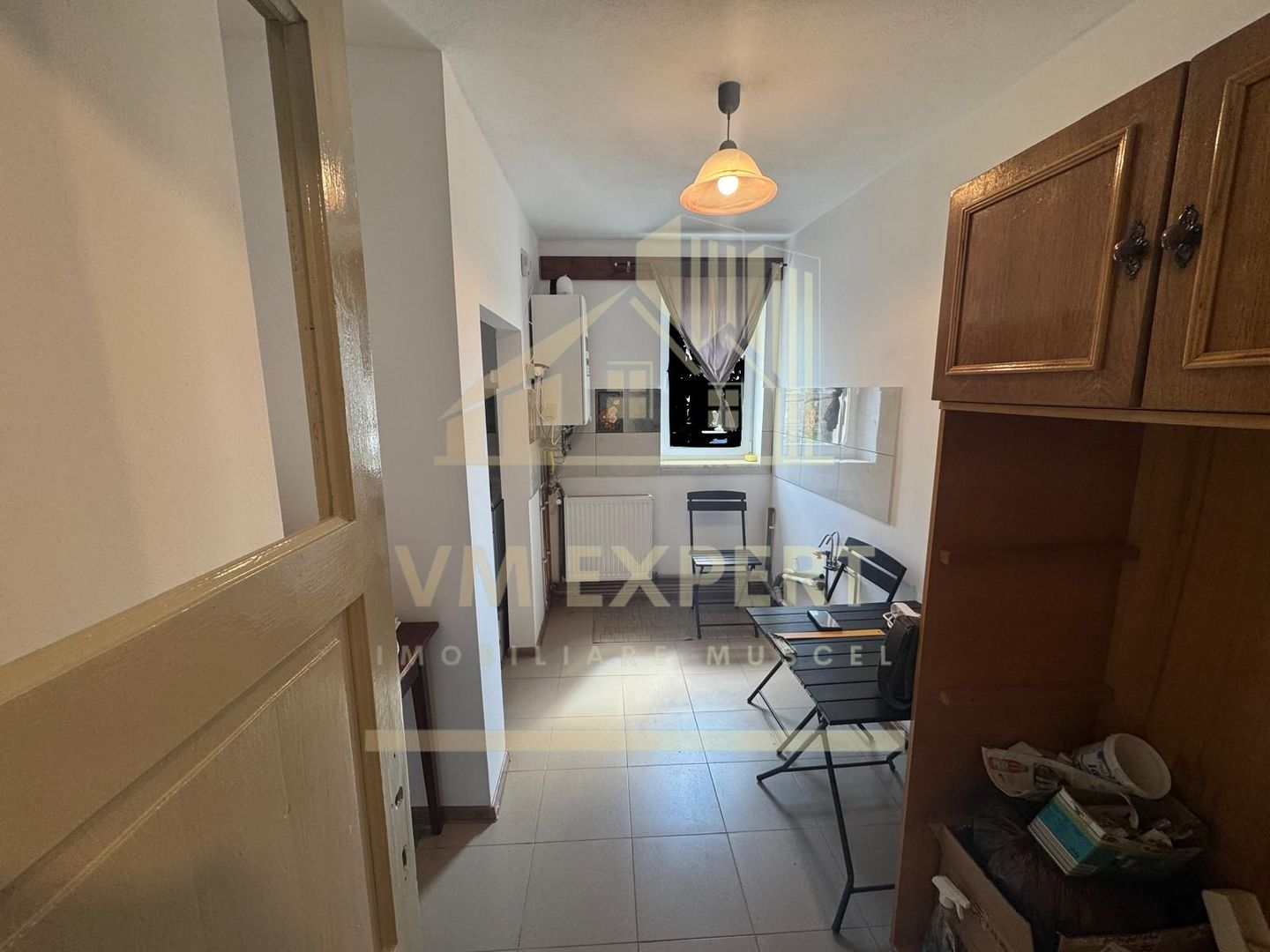 APARTAMENT 2 CAMERE ETAJ 2 ULTRACENTRAL CAMPULUNG - Poză 3