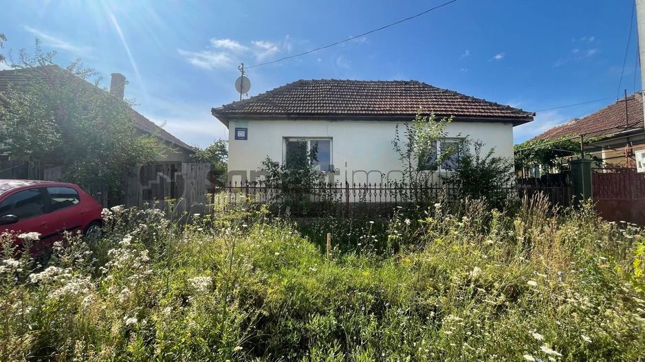 Casă bătrânească in Mierlău | Teren 2.000 mp | 20 min de Oradea - Poză 1