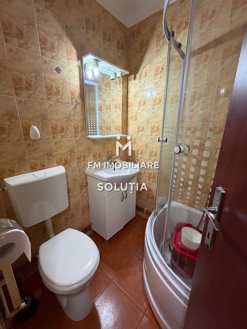 Apartament 3 camere, decomandat, zona Moldovei! - Poză 11