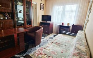 Inchiriez apartament cu 2 camere,clima centrala, zona Calea Sagului/ 300 euro. - Poză 10