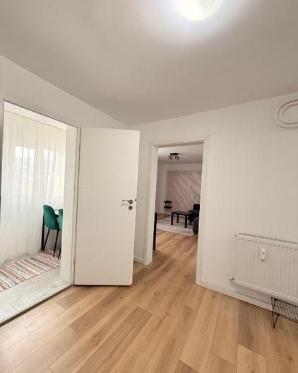 APARTAMENT RENOVAT 2 CAMERE / ZONA LUJERULUI - Poză 1