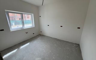 Duplex 4 camere despartit prin camera tehnica | Chisoda - Poză 6