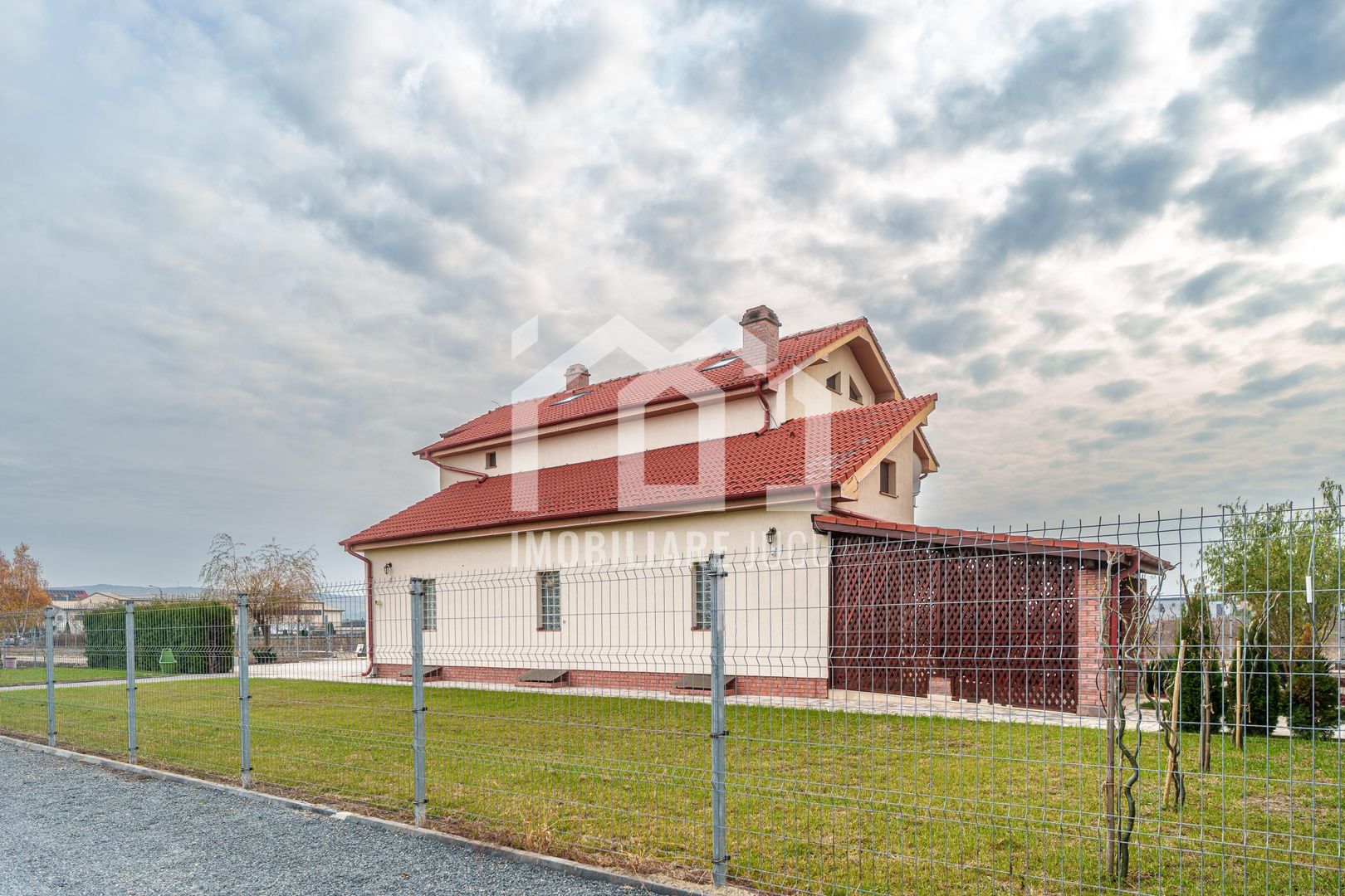 Clădire modernă cu spațiu multifuncțional de închiriat în Jucu de Mijl - Poză 6