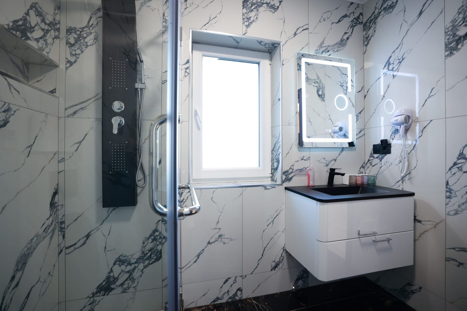 Apartament PREMIUM 3 camere 50 mp - Parcare - Iulius Mall - Poză 6