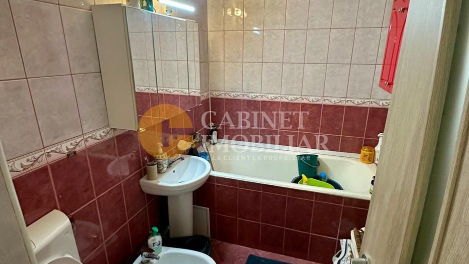 Ap. 3 Camere Decomandat - Zona Dacia - Bloc din 1982 - Poză 9