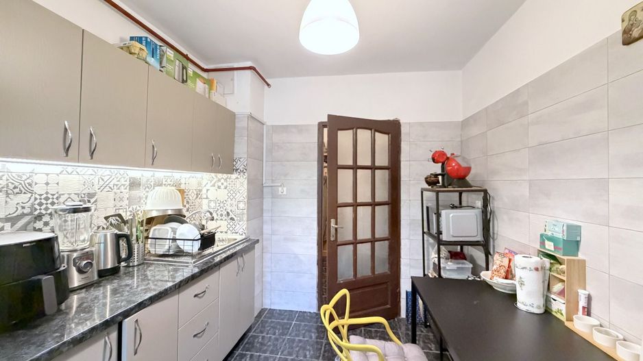 2 camere | etaj 1 | vedere spate | centrala proprie | Stefan cel Mare - Poză 10