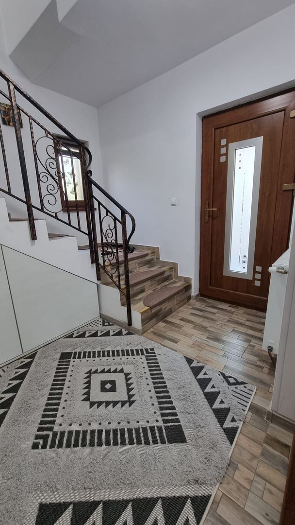 Vila Belvedere Iași, 190mp utili și 600mp teren.Proprietar. - Poză 2