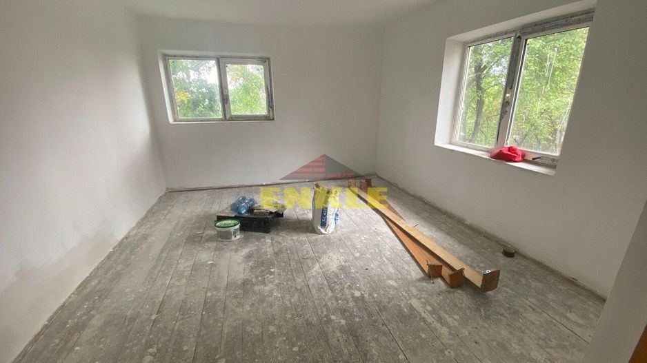 Casa cu anexa+teren, 885 mp,situata pe Aleea Smardan nr 14 ,pret 40000 Euro usor neg - Poză 4