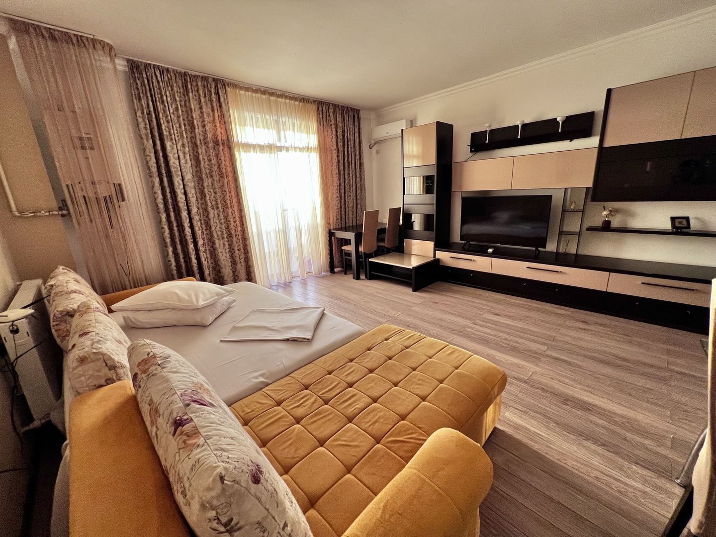 Apartament 2 camere, vedere frontală la lac – Solid Residence, nr. 383 - Poză 2